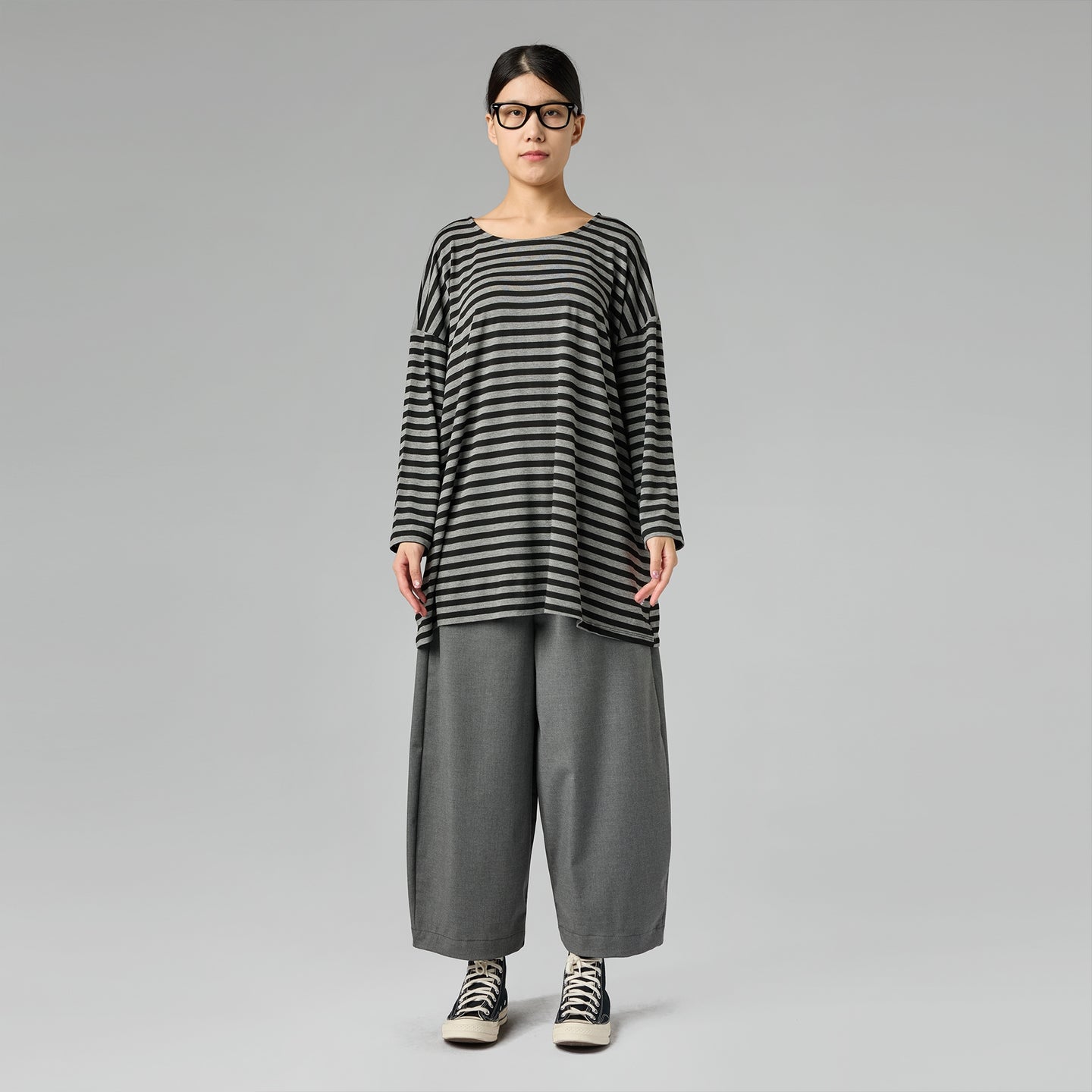 WIDE TROUSERS WITH ELASTIC BAND GREY