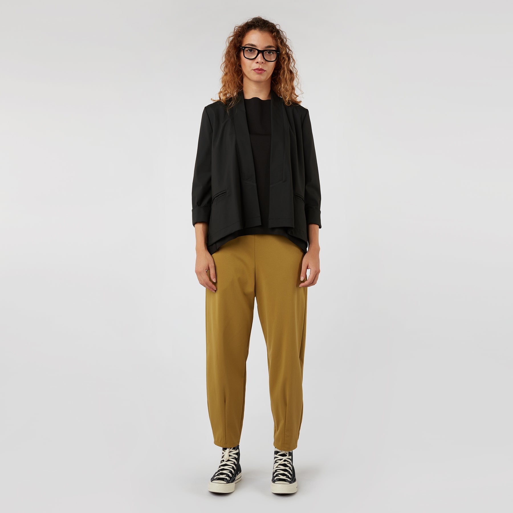 PANTALON À pliures aux chevilles ROUGE