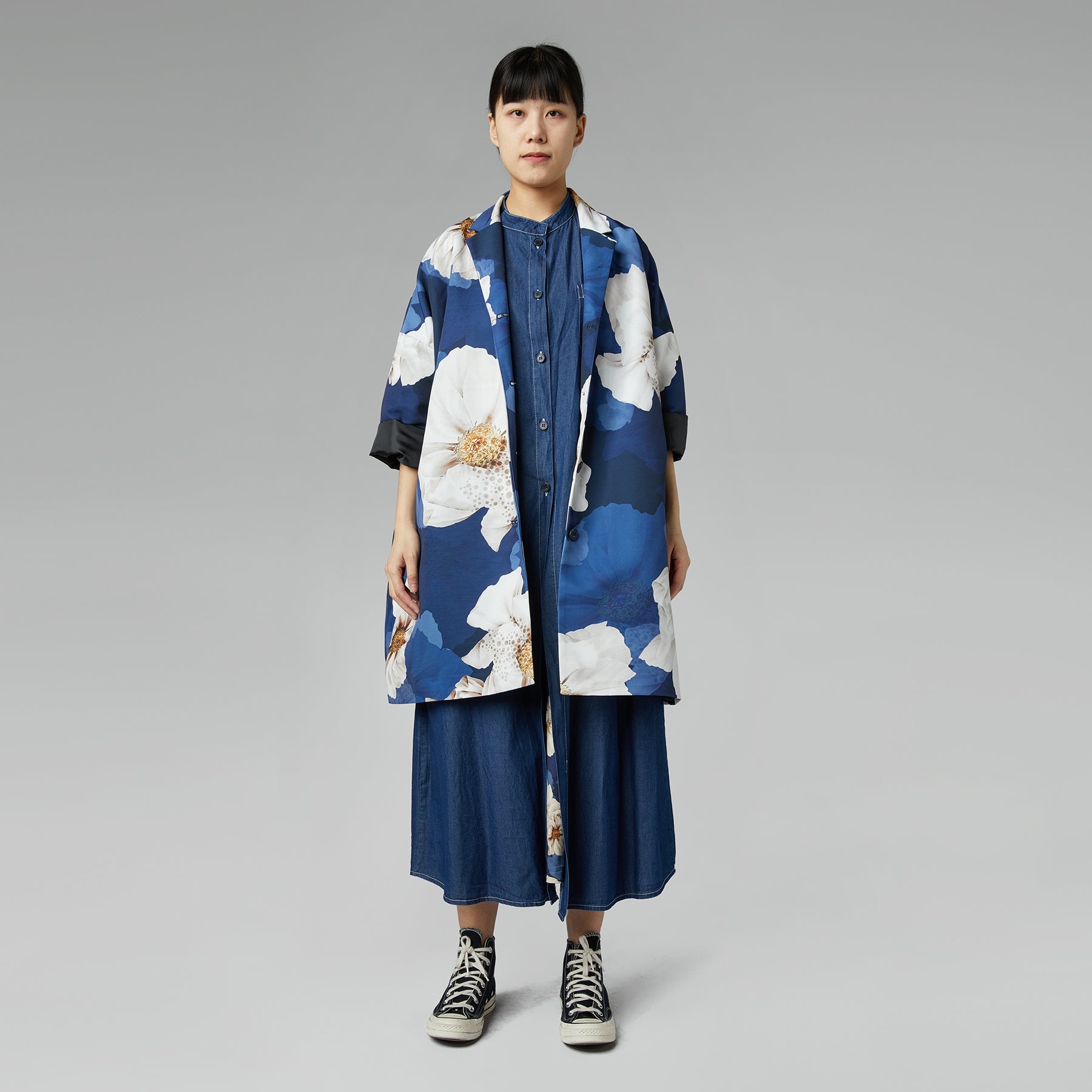 KIMONO JACKET WITH WHITE FLOWER