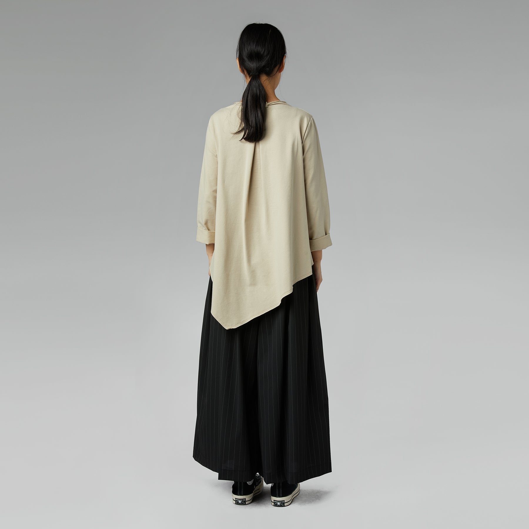 ASYMMETRIC SWEATSHIRT WHITE