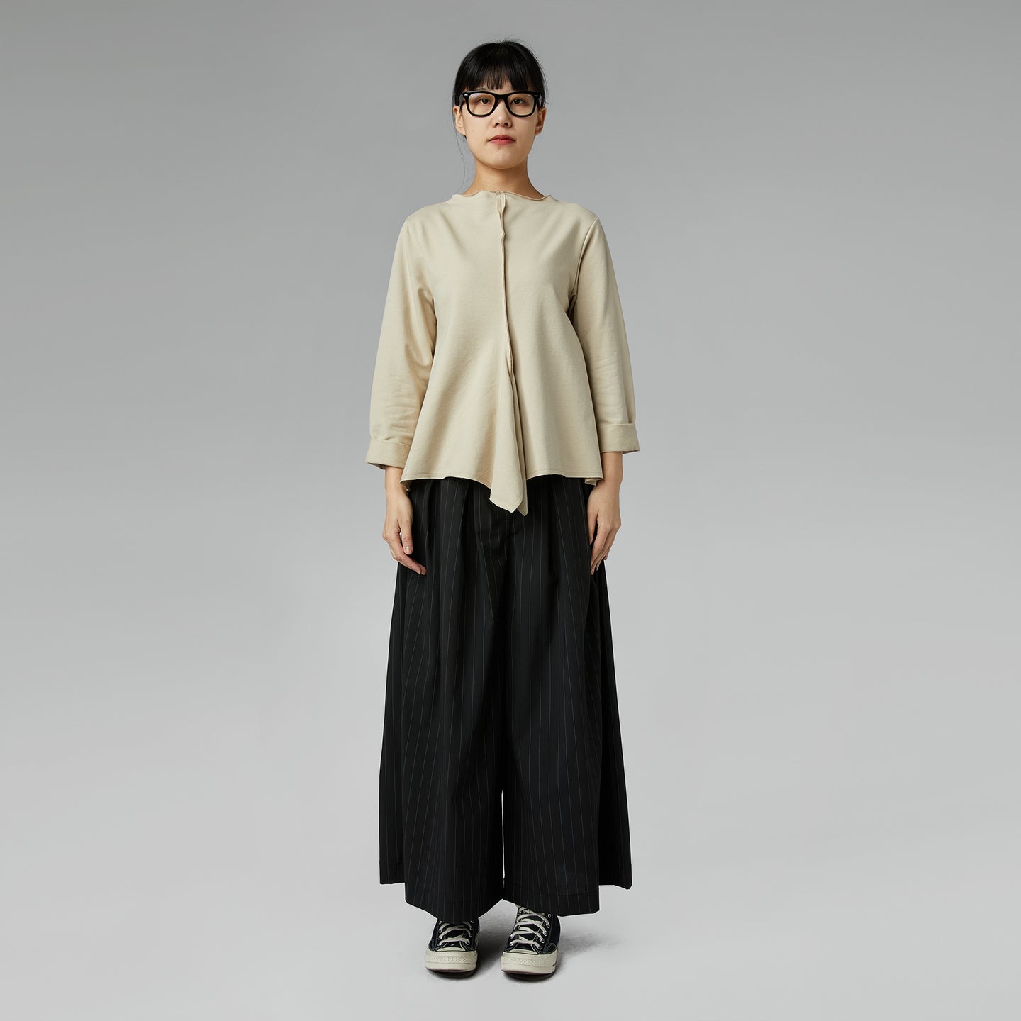 ASYMMETRIC SWEATSHIRT BLACK