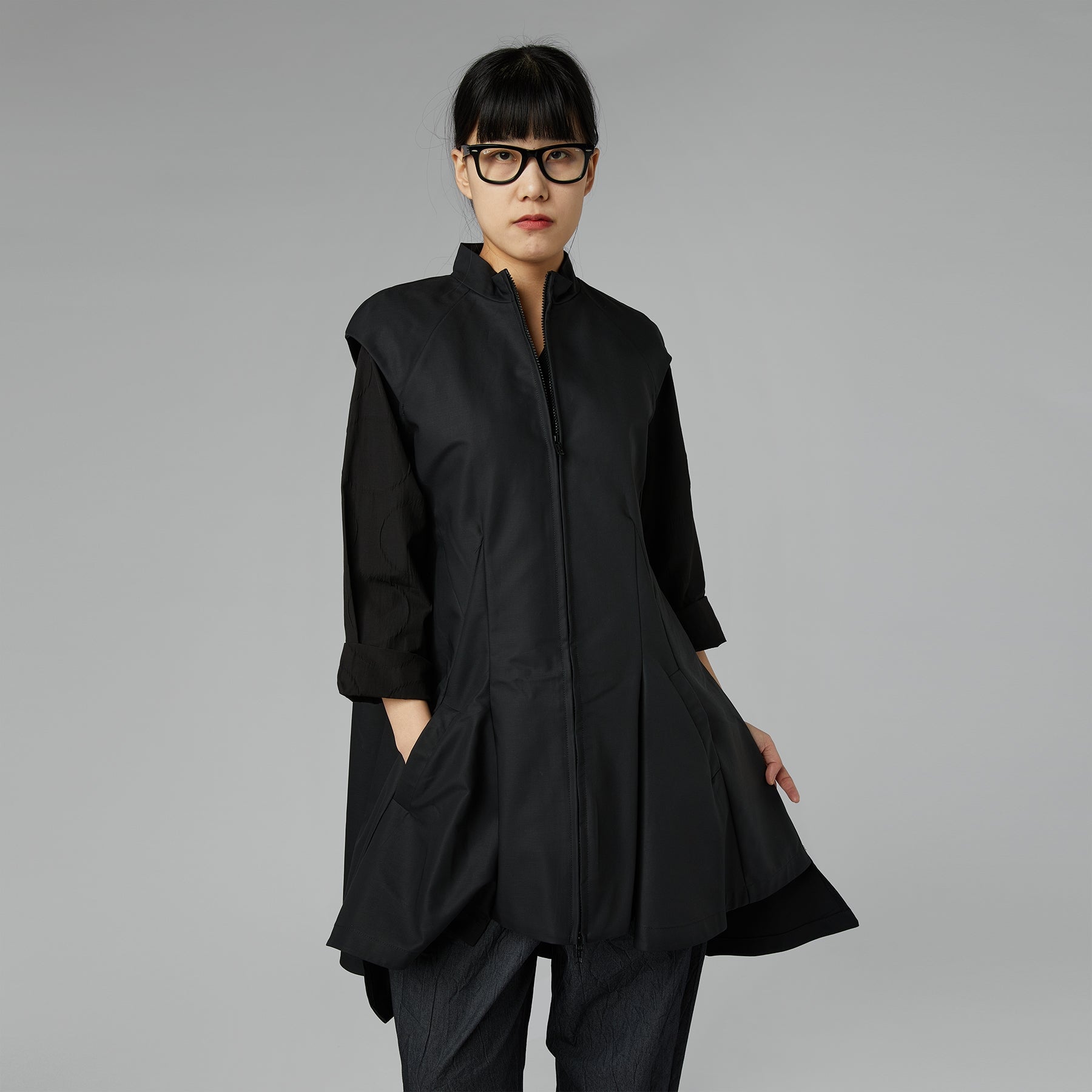 GILET EN COTON BLANC AVEC FERMETURE ÉCLAIR