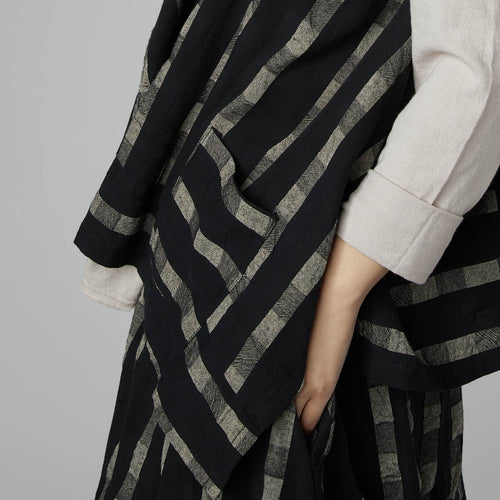 TOP IN CHECKED FABRIC