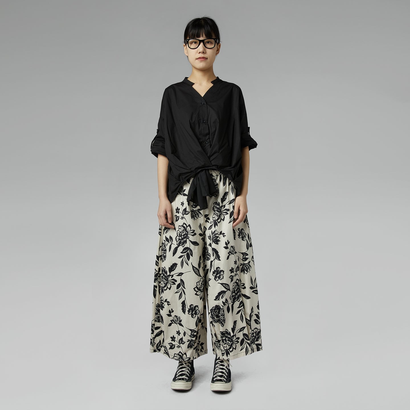 BLOUSE WITH LADDER NECKLINE BLACK