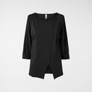 T-SHIRT CON SPACCO NERA