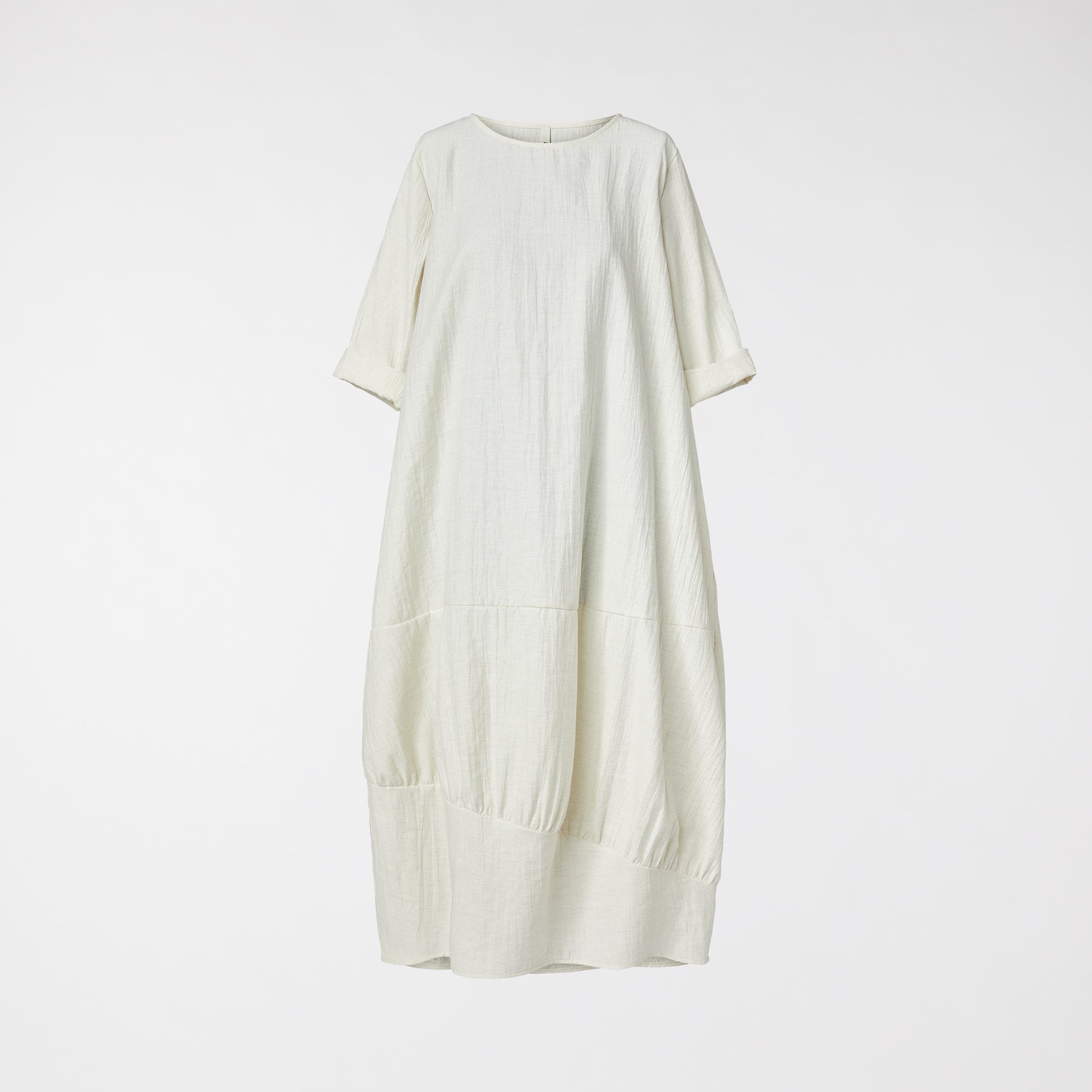 EGG-SHAPED WIDE DRESS