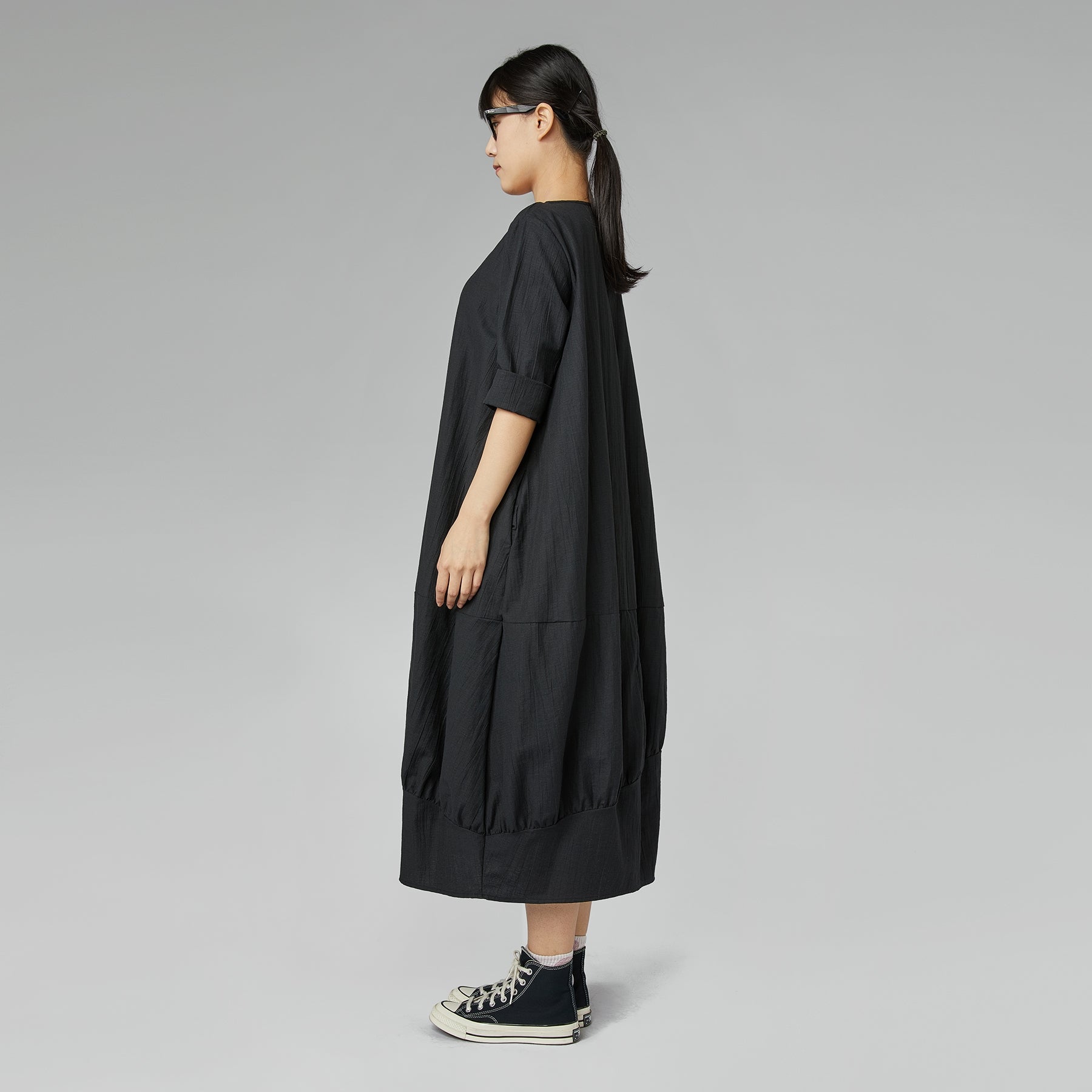 EGG-SHAPED WIDE DRESS