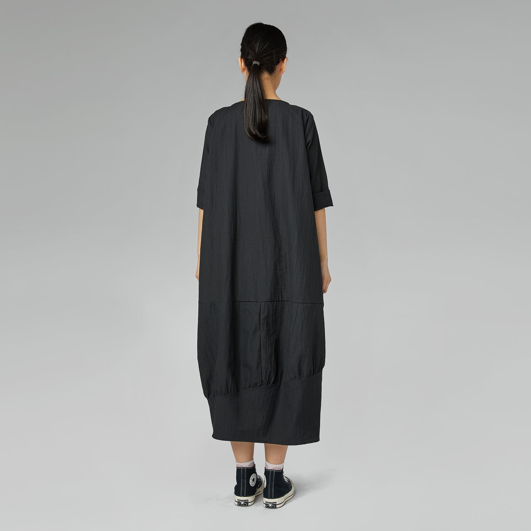 EGG-SHAPED WIDE DRESS