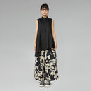 SLEEVELESS SHIRT WITH WALLET CLOSURE