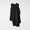 ASYMMETRISCHES TOP MIT AUSSCHNITT