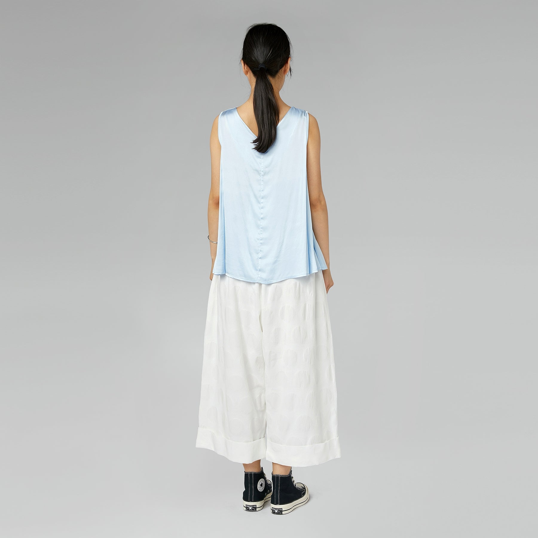 RAYON BLEND SATIN TOP WITH V-NECK BLUE