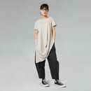 LE PANTALON SE RESSERRE A LA CHEVILLE