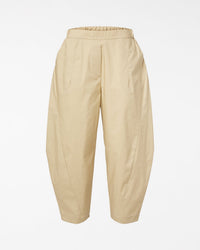 LE PANTALON SE RESSERRE A LA CHEVILLE