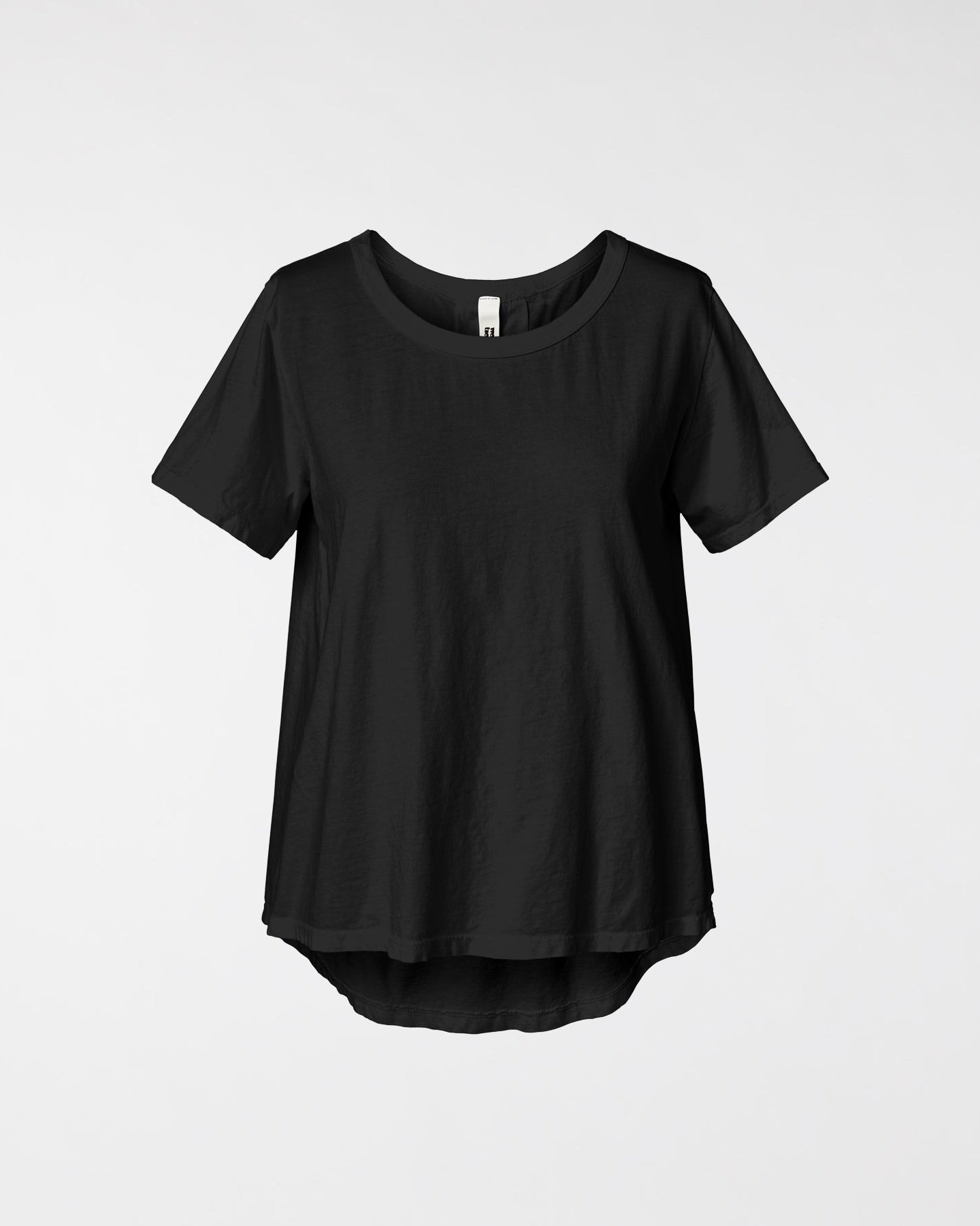 BASIC SHORT-SLEEVED T-SHIRT