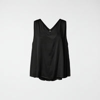 TOP EN MEZCLA DE RAYÓN SATINADO CON CUELLO EN V NEGRO