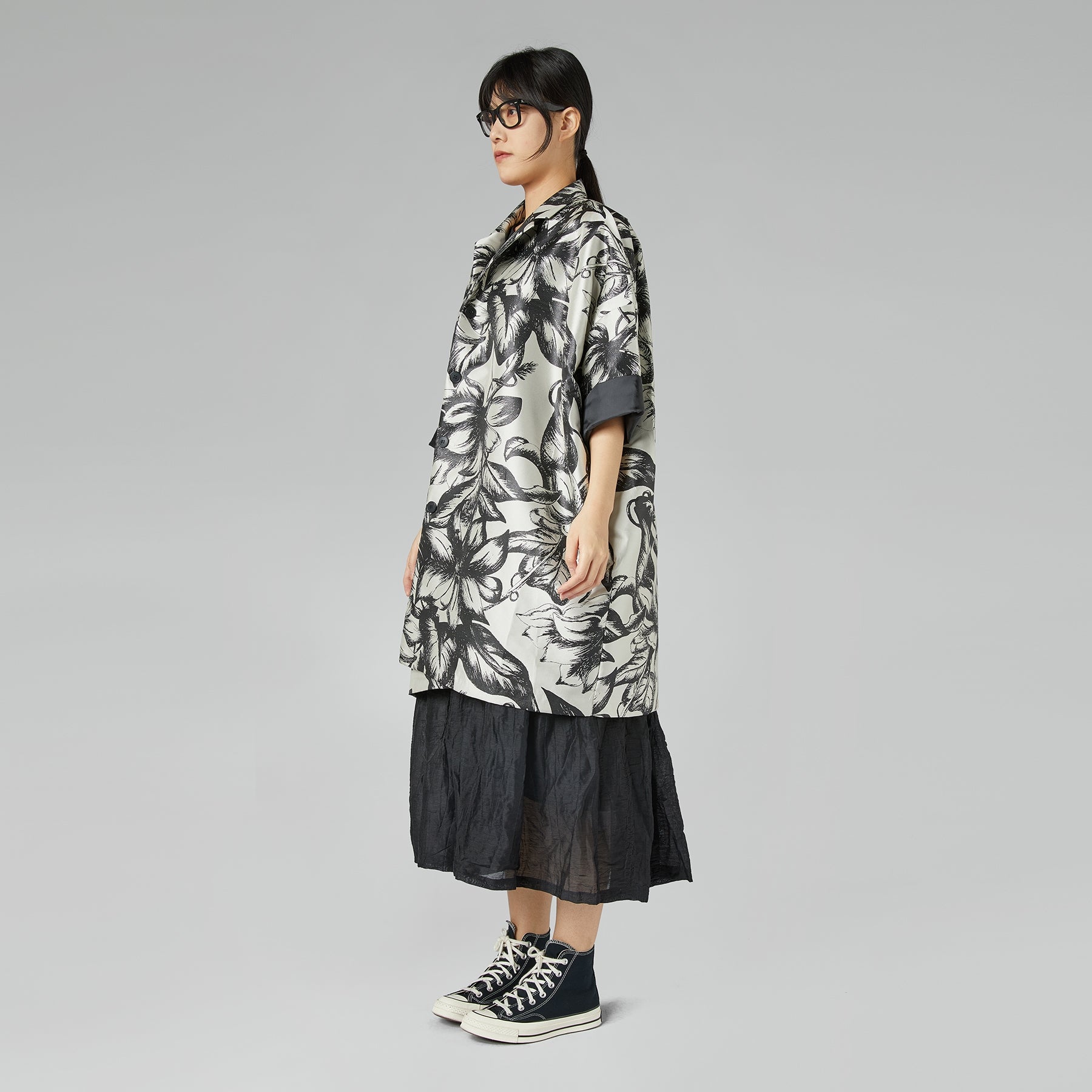 PEARLY KIMONO JACKET WITH FLOWERS