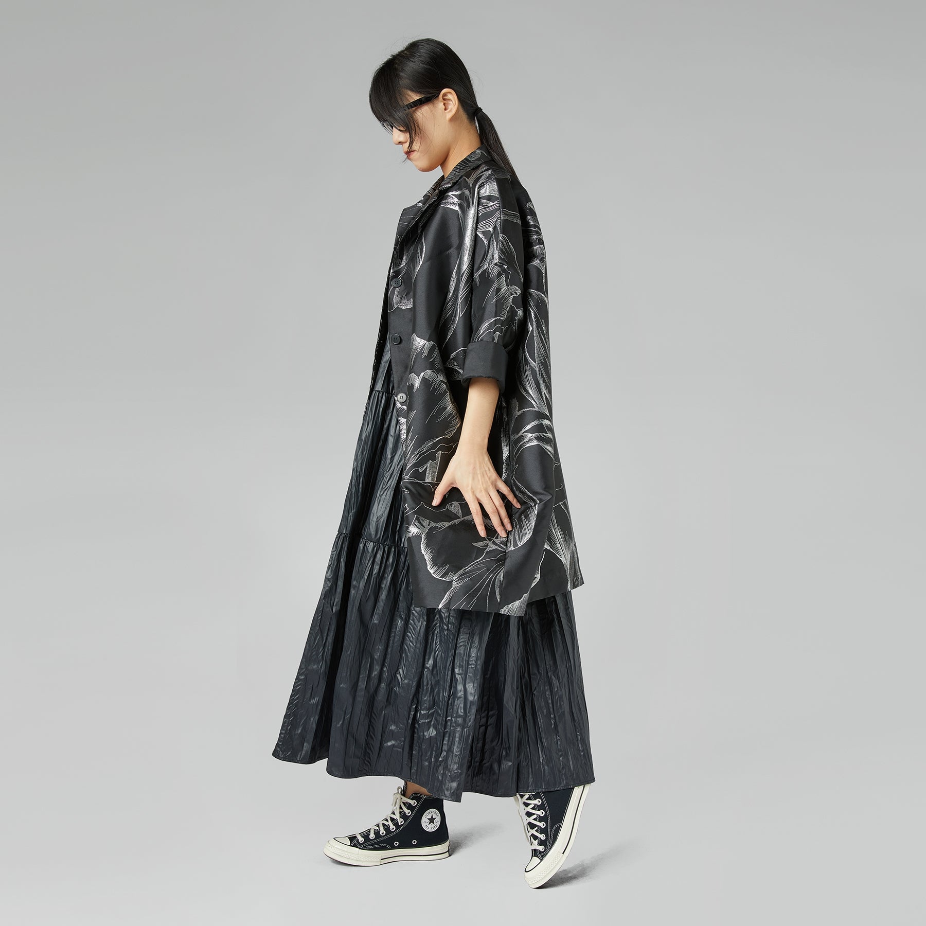 KURTKA KIMONO Z SREBRNYMI KWIATAMI