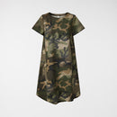 SUKIENKA MIDI Z BAWEŁNY Z NADRUKIEM WOJSKOWYM