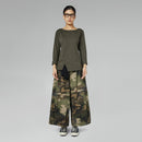 PANTALONI IN COTONE CON FANTASIA MILITARE
