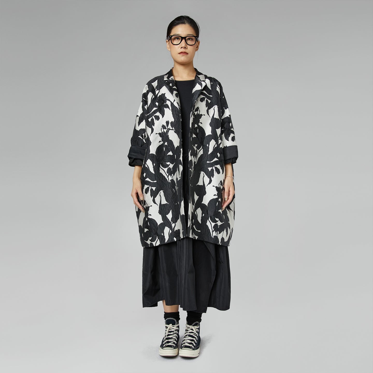 GEPRÄGTE KIMONOJACKE MIT BLUMENMUSTER