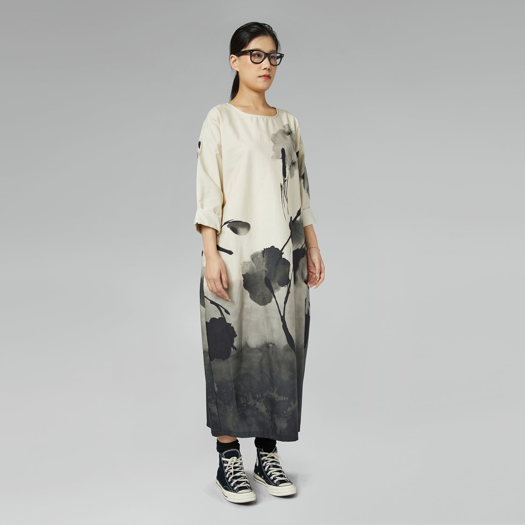 ABITO CON STAMPA A FIORI