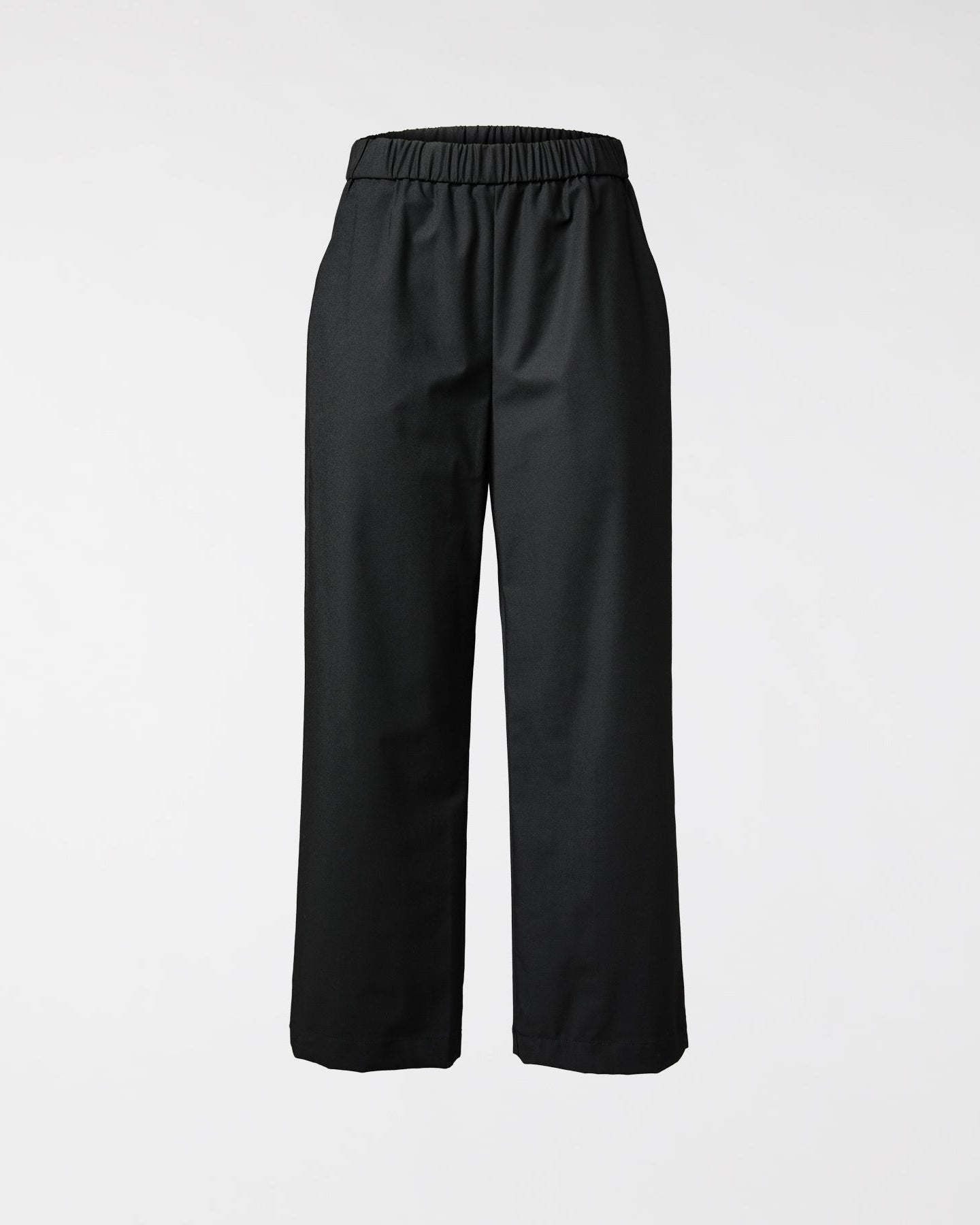 PANTALONES DE CORTE RECTO NEGRO