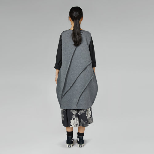 VESTIDO DE GLOBO CON COSTURAS EXTERIORES NEGRO