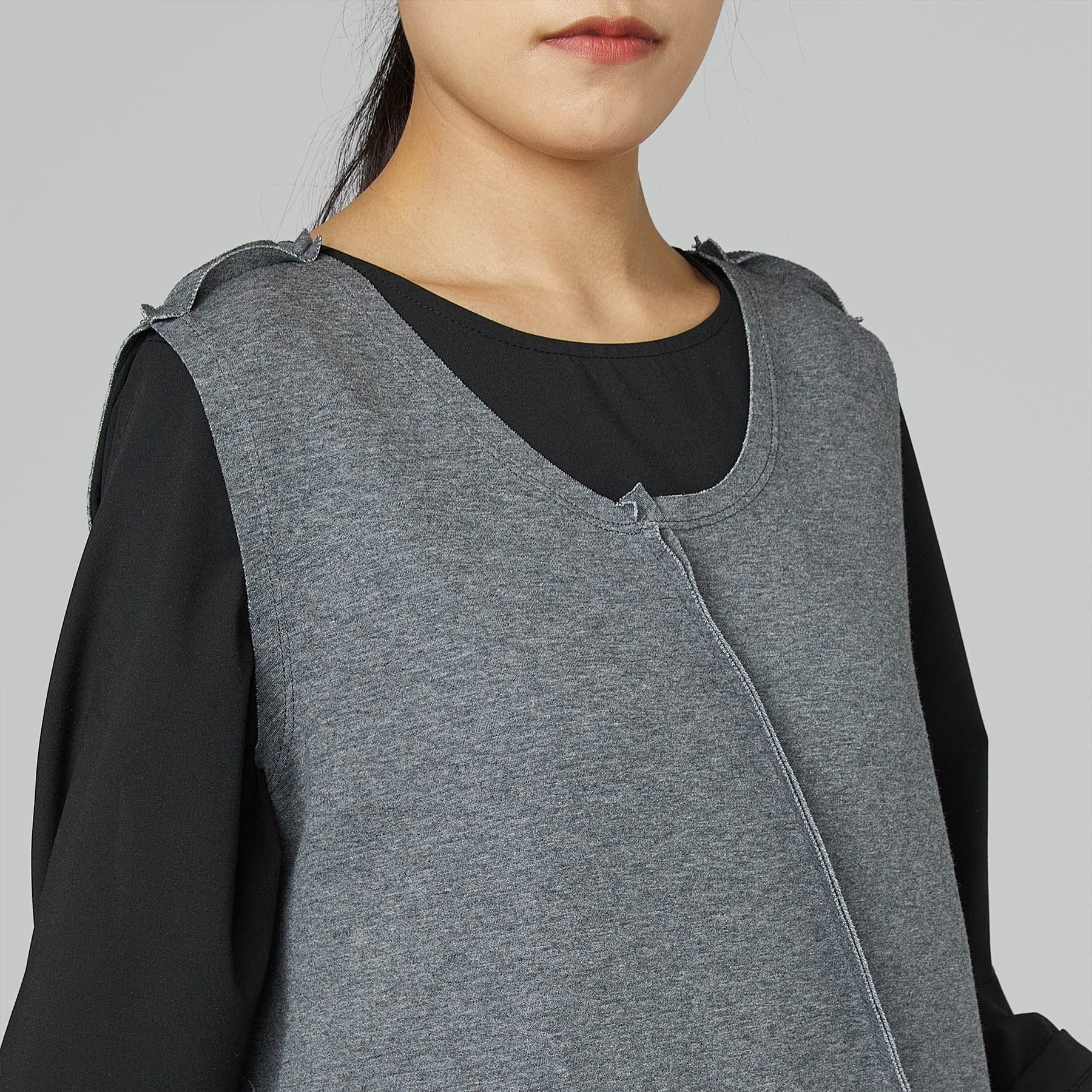 VESTIDO DE GLOBO CON COSTURAS EXTERIORES NEGRO