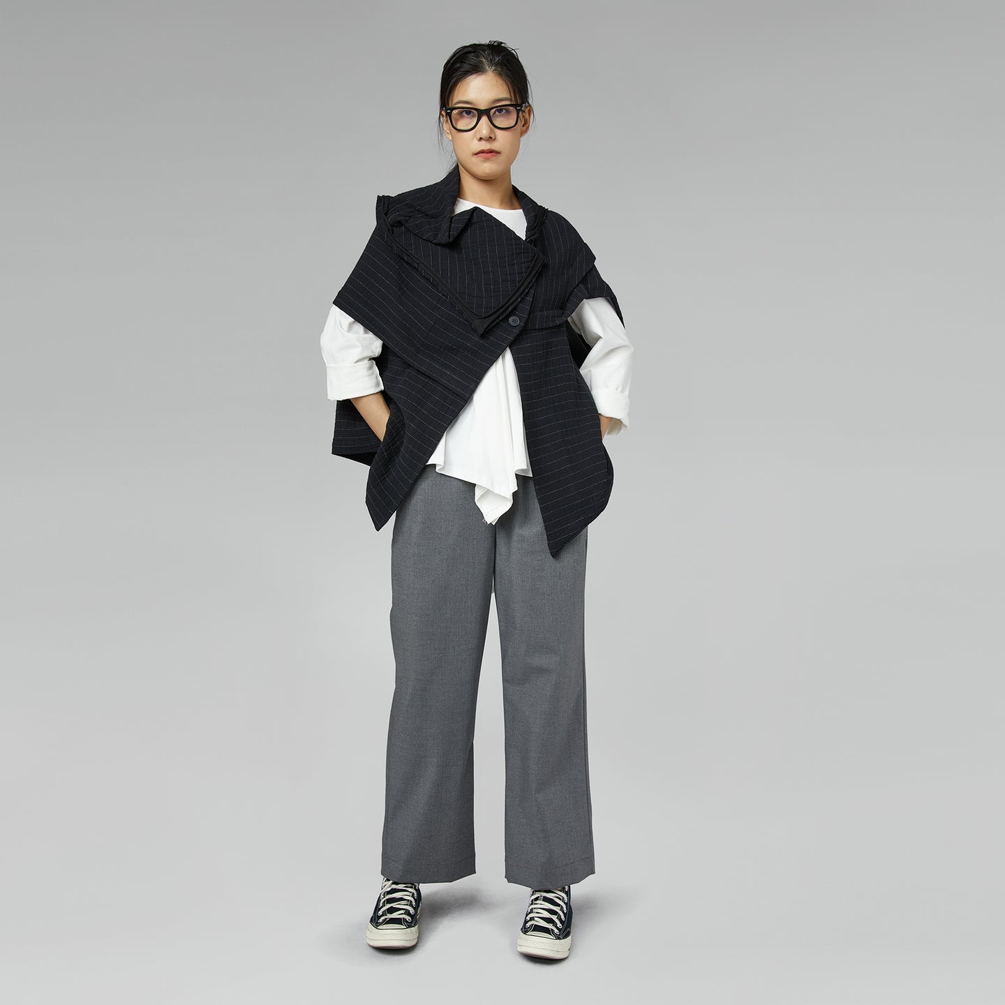 STRAIGHT FIT TROUSERS GREY