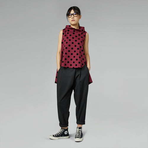 Spodnie z mieszanki wiskozy z zakładkami czarne