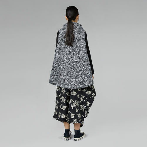HIGH COLLAR BOUCLÉ VEST GREY