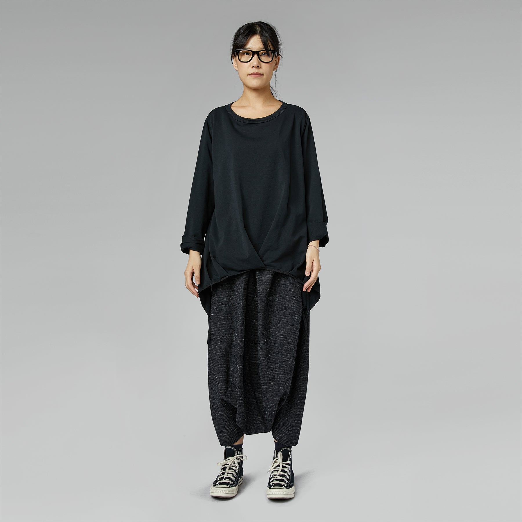 LIGHTWEIGHT SWEATSHIRT WITH PLEATED HEM