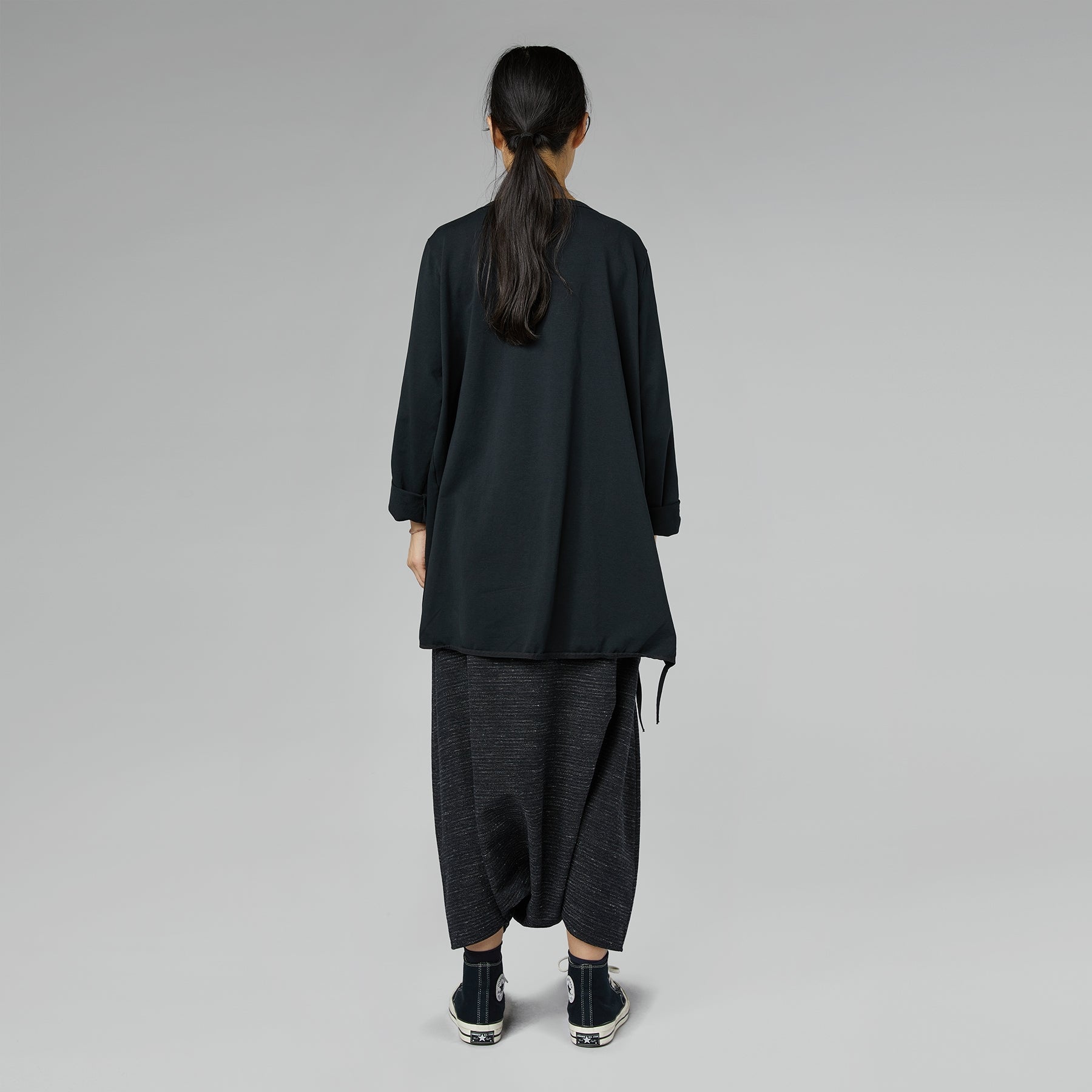 LIGHTWEIGHT SWEATSHIRT WITH PLEATED HEM