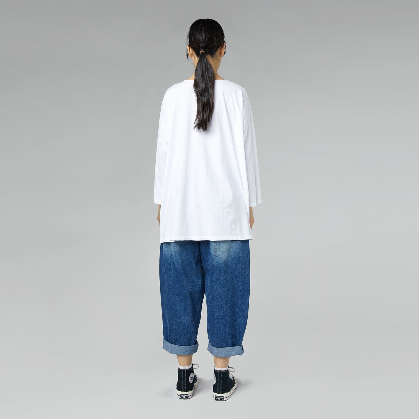EINFACHES LOCKER SITZENDES JERSEY WEISS