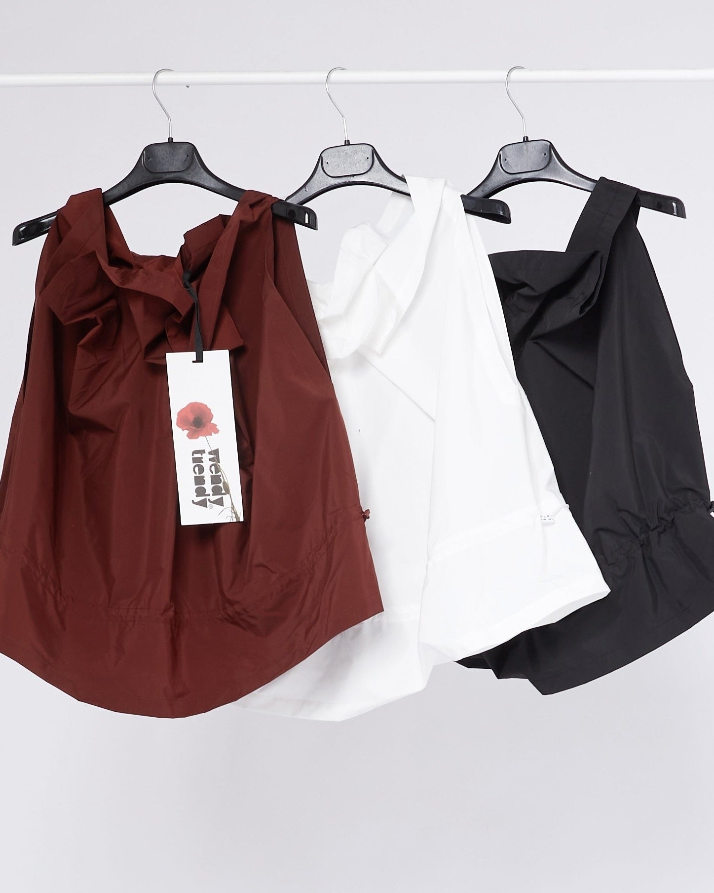 TOP WITH PLEATS