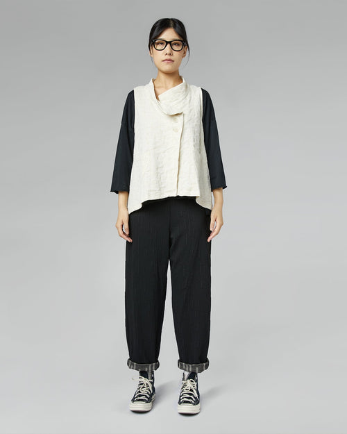 PANTALONES EN TELA DE ECLOSIÓN ESTAMPADA