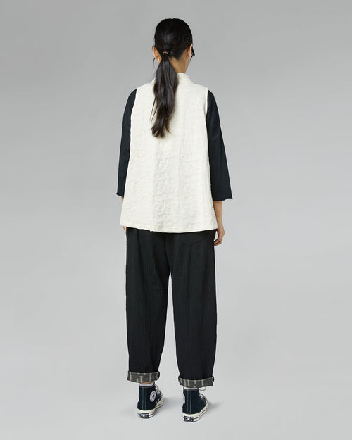 PANTALONES EN TELA DE ECLOSIÓN ESTAMPADA