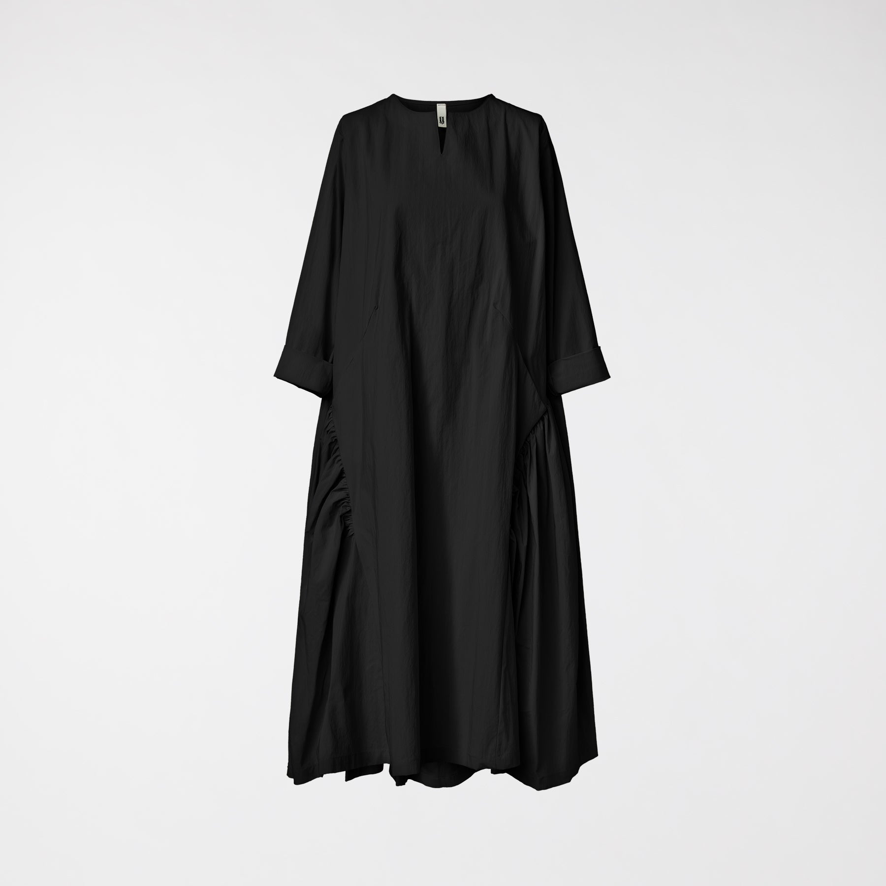 DRESS WITH PLEAT DETAIL BLACK