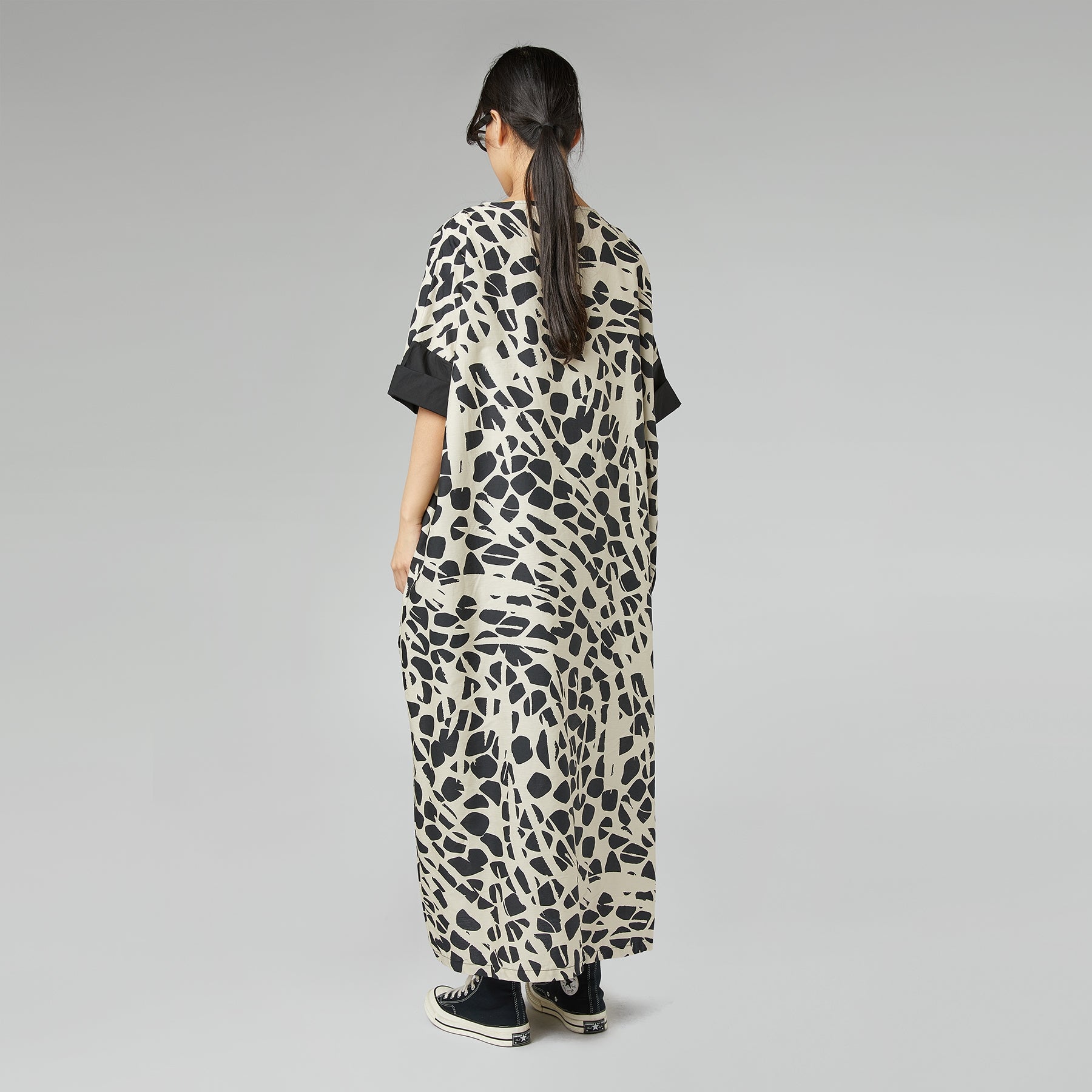 ABITO CON MOTIVO WILD STONE