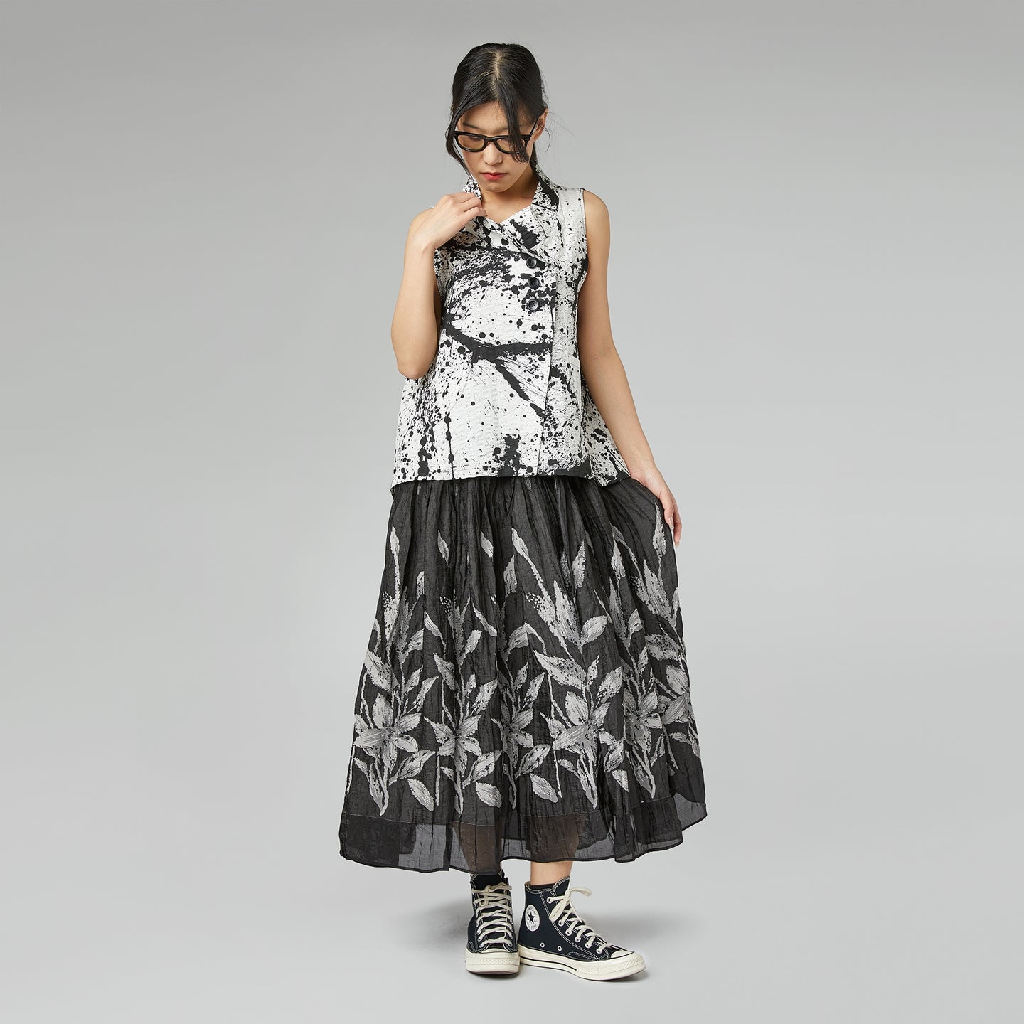 VEST WITH INK EFFECT