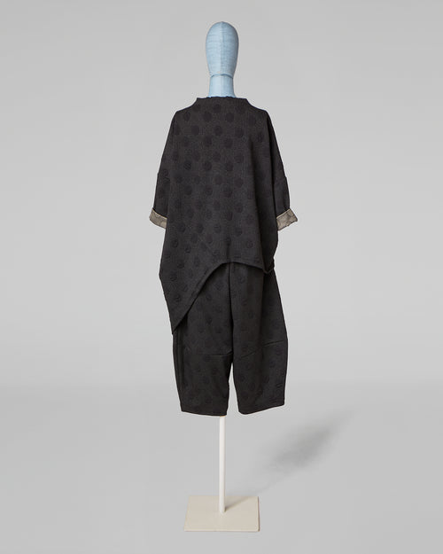 EMBOSSED POLKA DOT BLOUSE