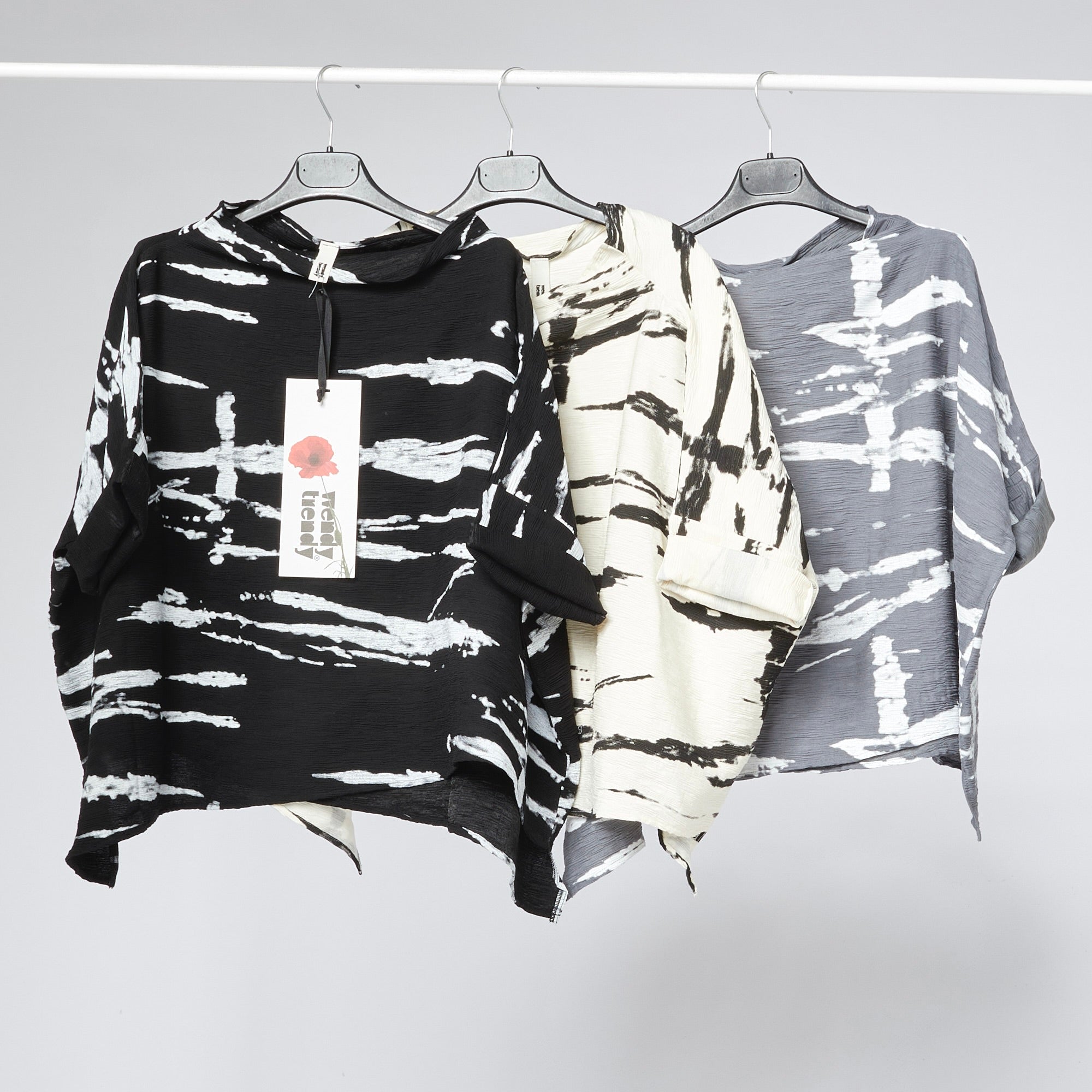 B2B T-SHIRT 250412