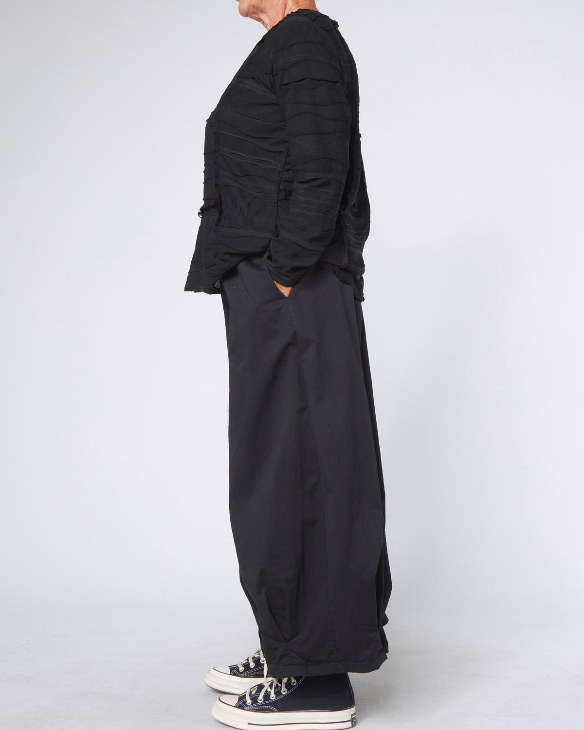 BLUSE MIT WELLENSTRUKTUR