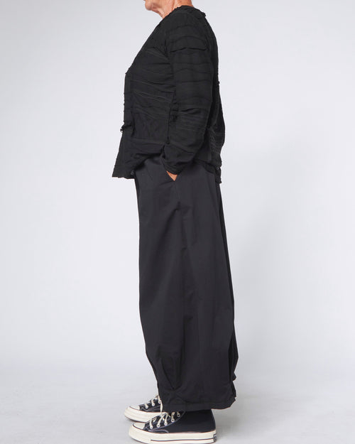 BLUSE MIT WELLENSTRUKTUR