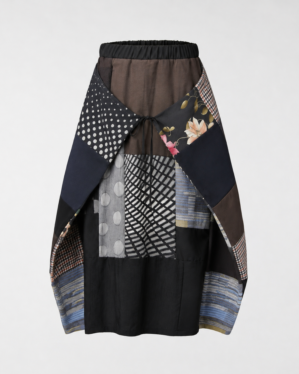 WALLET SKIRT IN PATCHWORK FABRIC