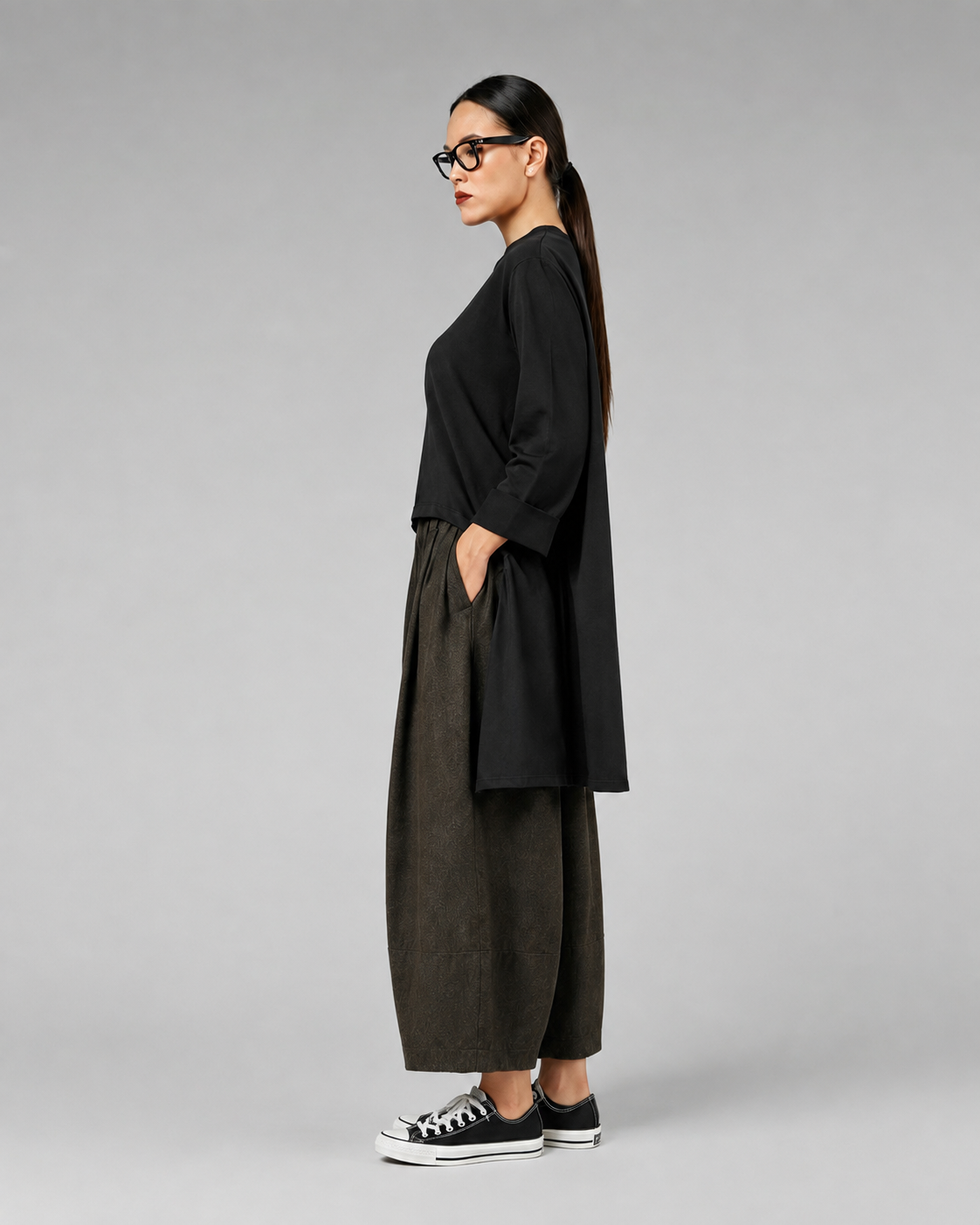 SWEATSHIRT IN STRETCH COTTON FABRIC LONGER ON THE BACK