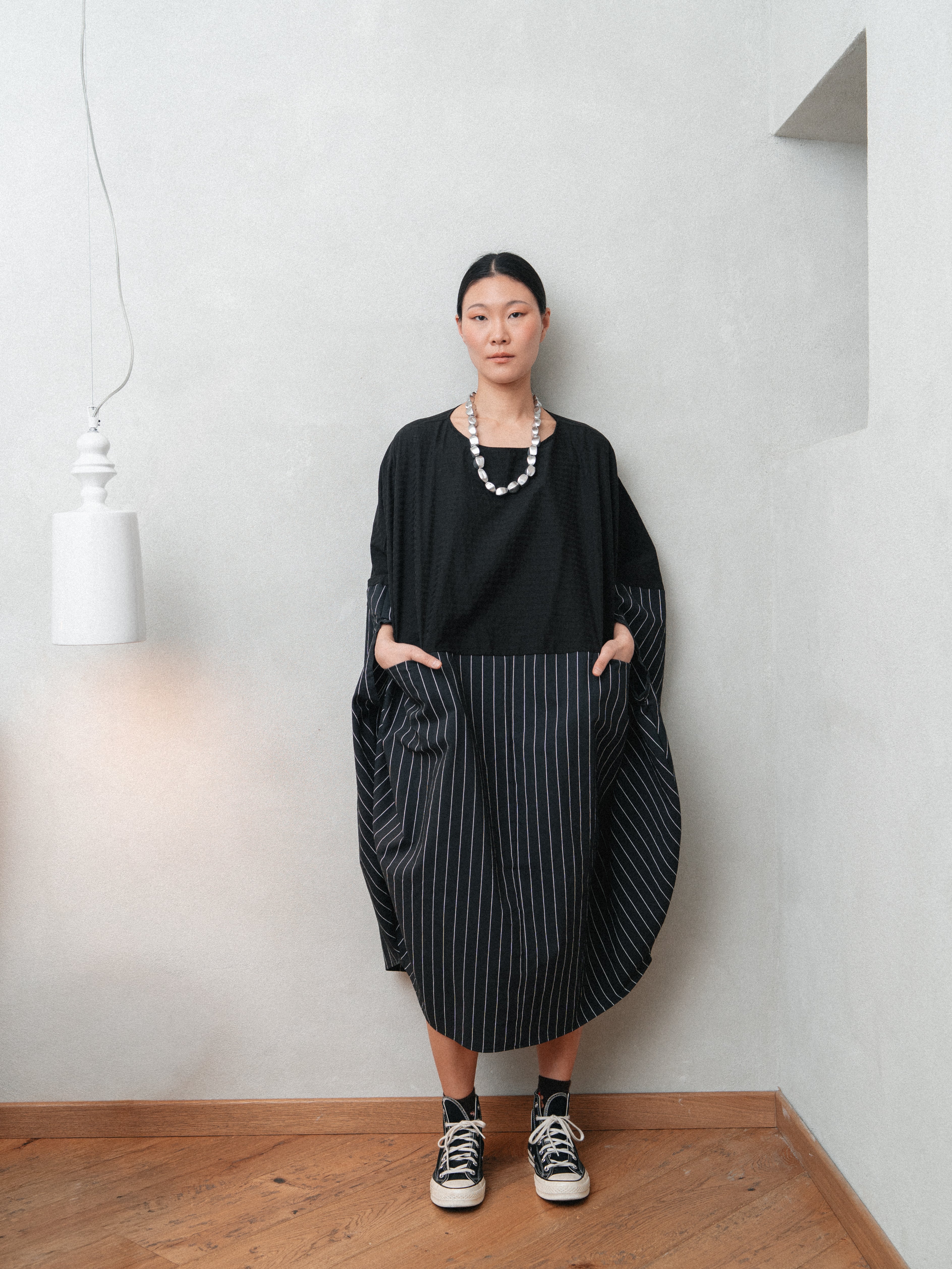 VESTIDO DE 2 TELAS SOBREAJUSTADO