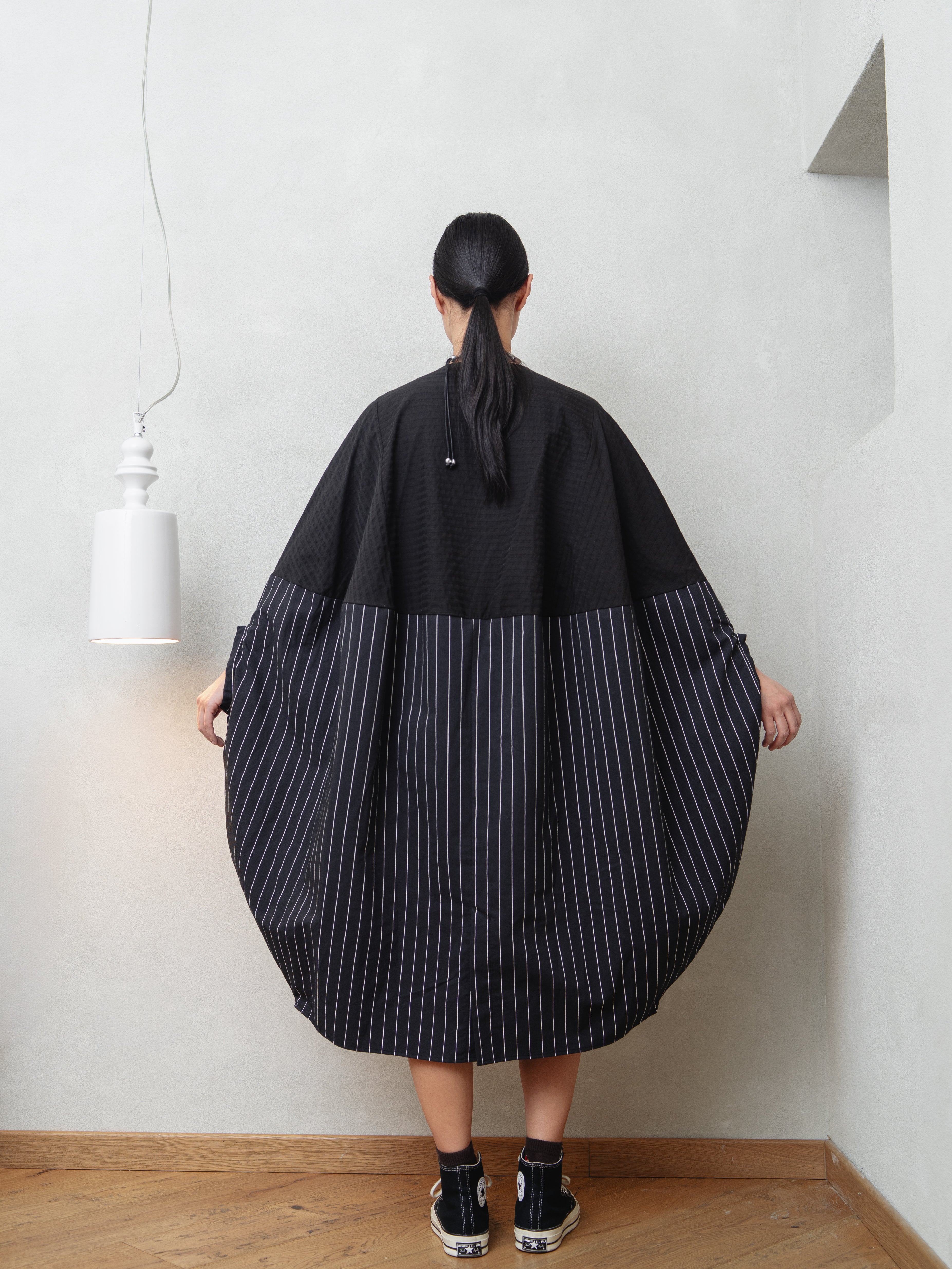 VESTIDO DE 2 TELAS SOBREAJUSTADO