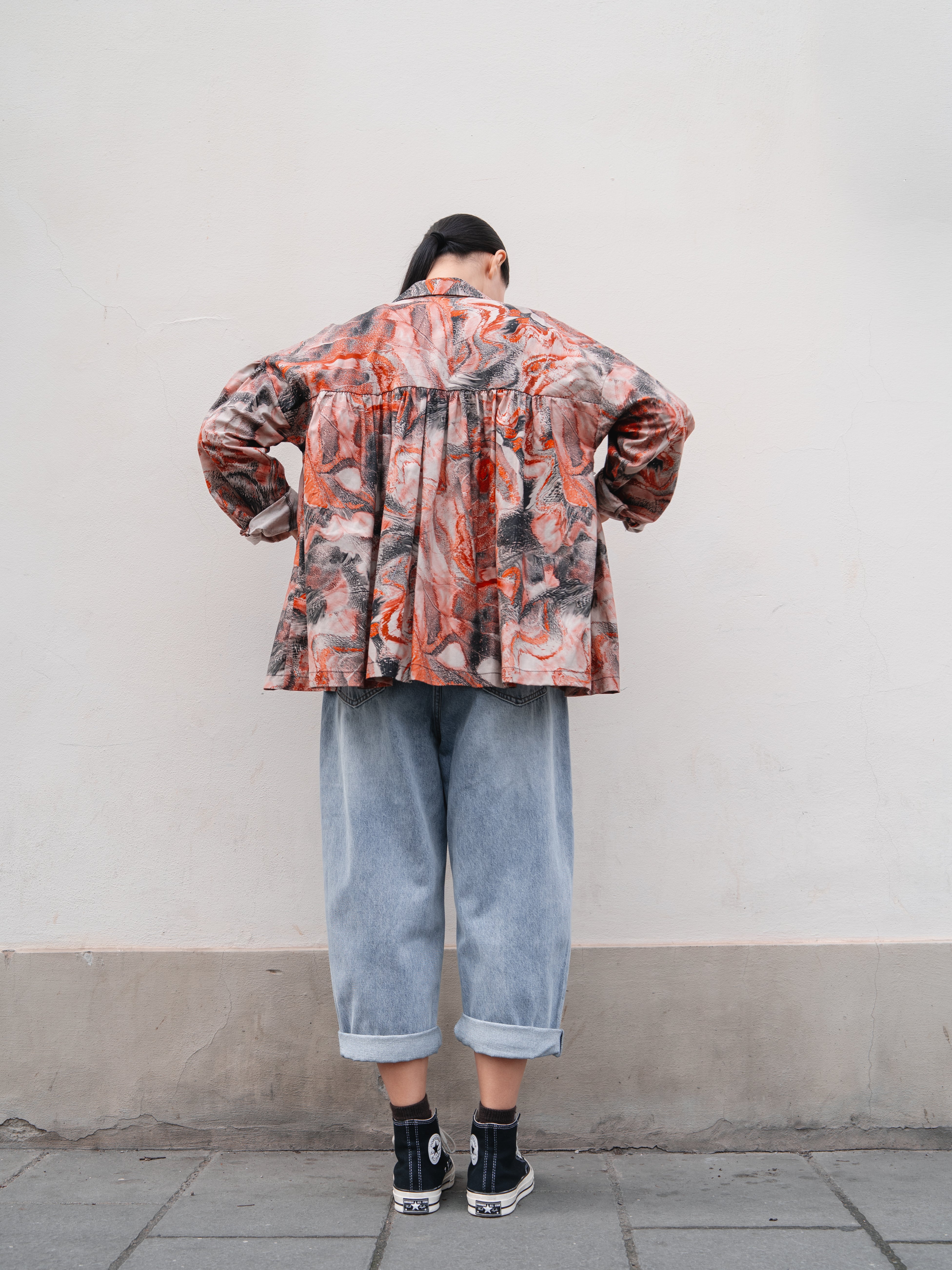 SHIRT WITH ABSTRACT PATTERN