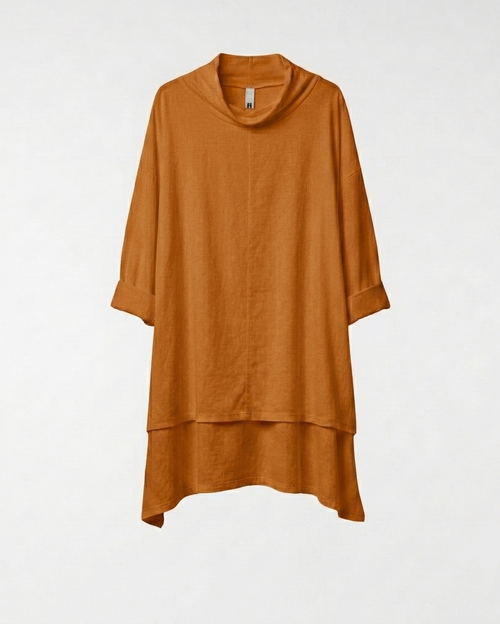 T-SHIRT WITH COLLAR
